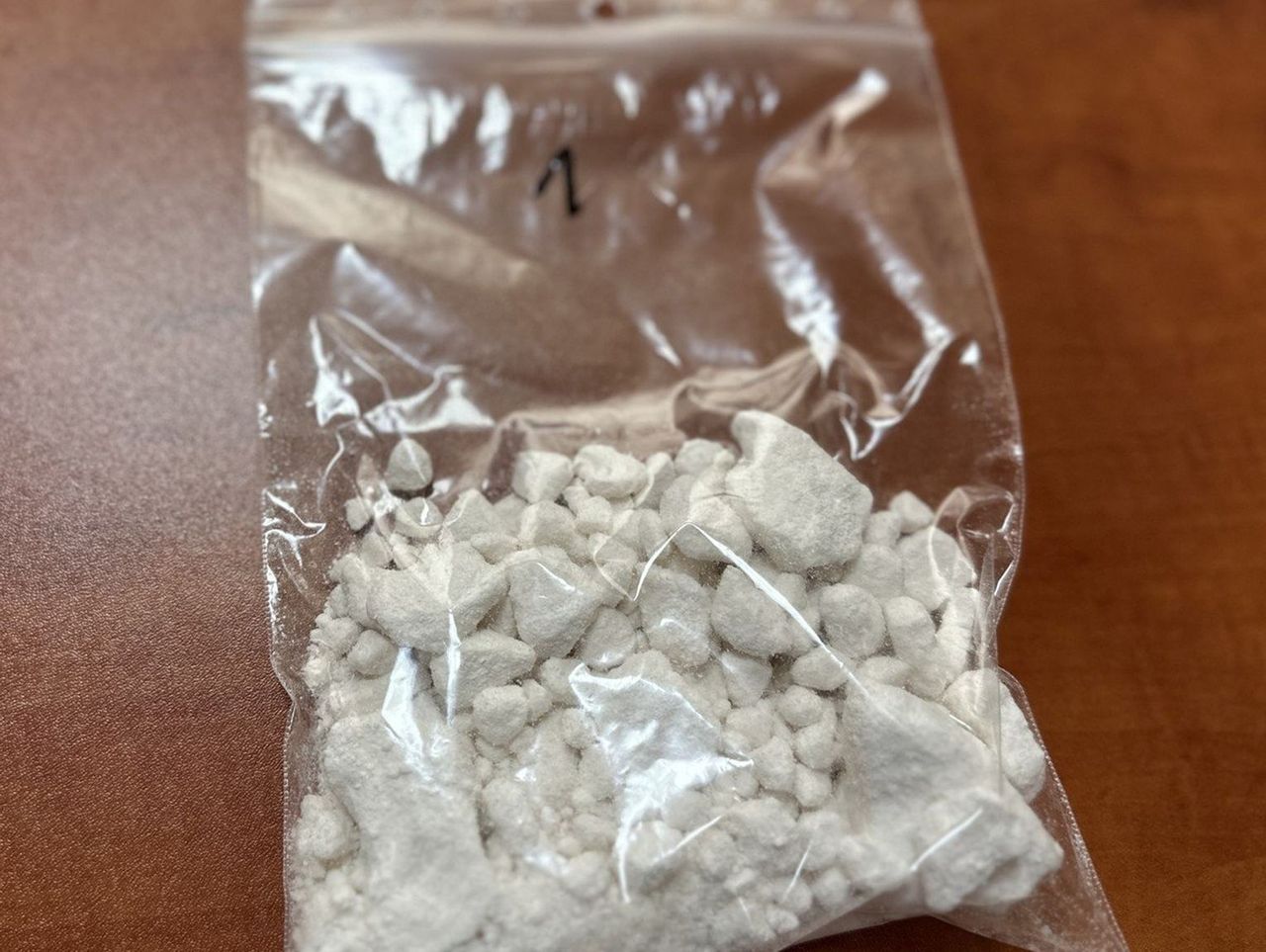 Jaworzno: Niecodzienny finał interwencji. Policjanci wezwani do mężczyzny w kryzysie znaleźli narkotyki