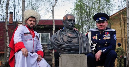 "Sataniści, Ukronaziści i zły Zachód". Taki kłamliwy obraz wojny Kreml chce pokazać Rosjanom