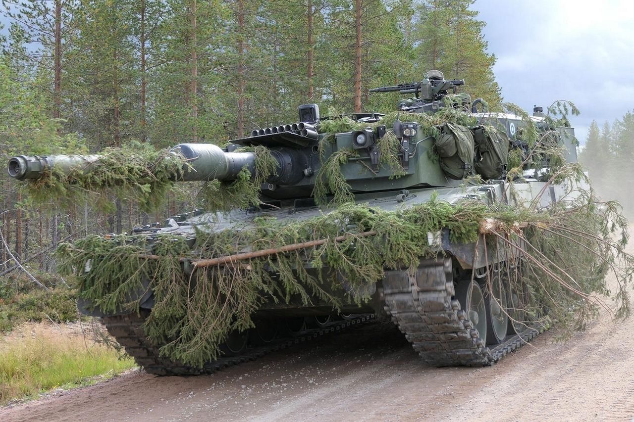 Zamaskowany fiński Leopard 2