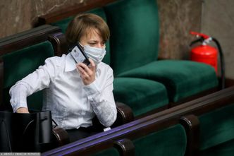 Zmiany w fotowoltaice. PiS dopiął swego, Emilewicz nie stanęła na drodze