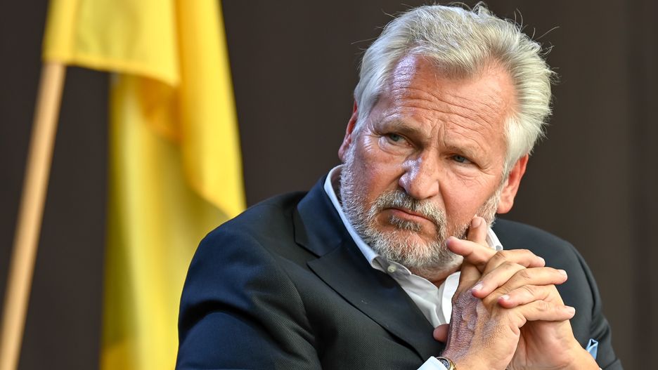 "Lex TVN" ma przykryć aferę mailową. Kwaśniewski: skóra cierpnie 