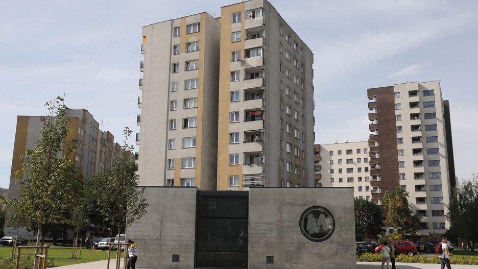 Warszawa. Z bloku na Targówku wypadł czteroletni chłopiec [zdj. ilustracyjne]