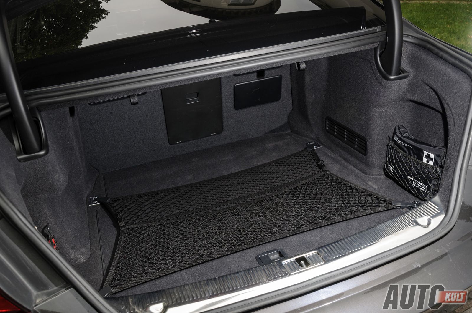 BMW 750d xDrive M-Sport kontra Audi A8 4.2 TDI quattro - test [galeria] 23