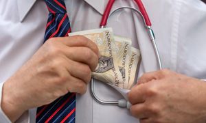 Ws. wynagrodzeń medyków zbierze się zespół trójstronny ds. zdrowia. "To jest w interesie nas wszystkich"