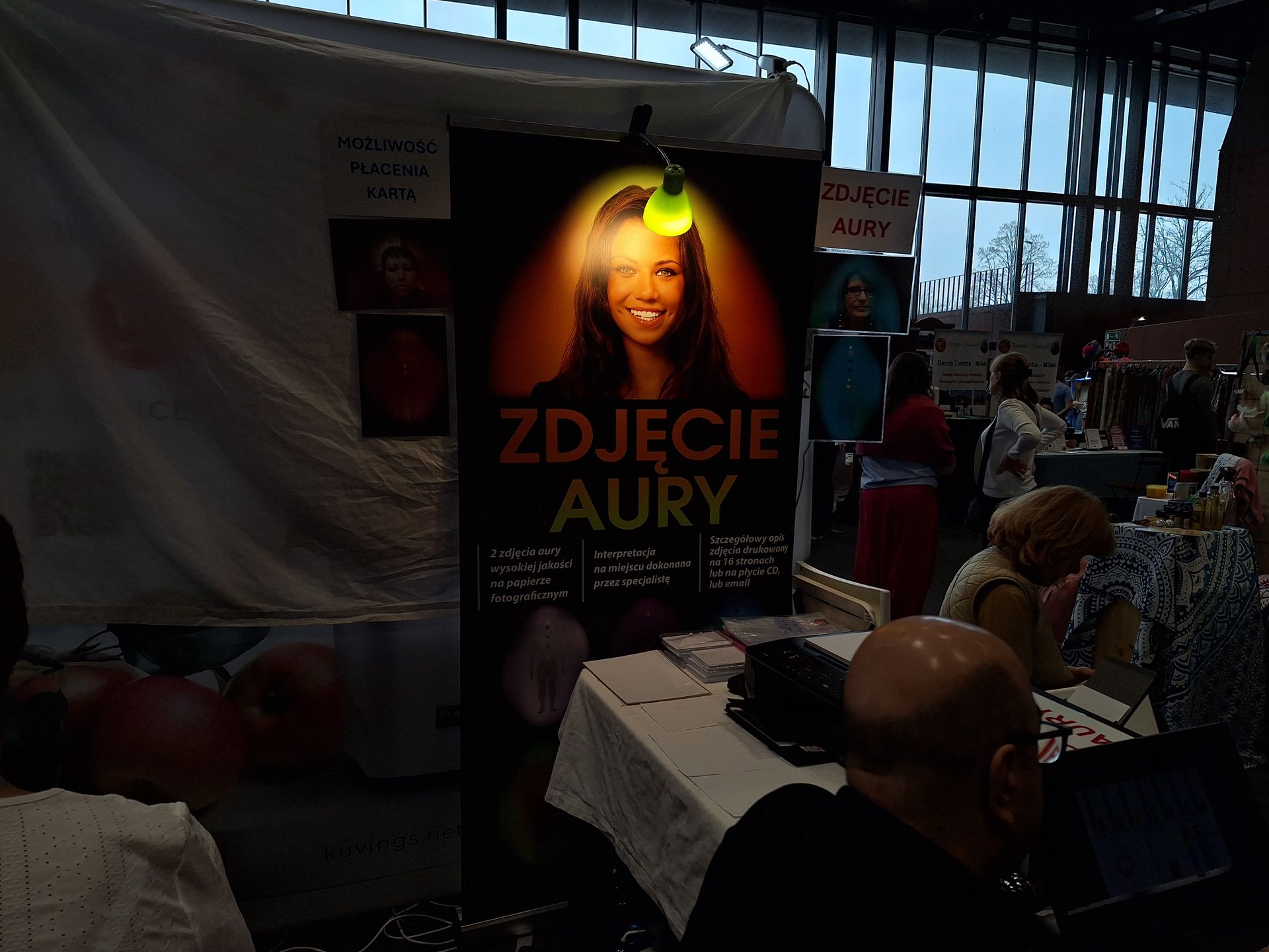 Można było sobie zrobić zdjęcie aury 