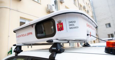Warszawa. Nie chcieli płacić za parkingi, więc oszukiwali metodą "na Niemca"