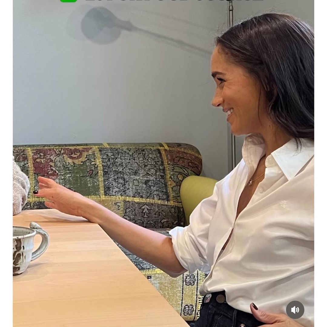 Meghan Markle na nagraniach Clevr. Cena jej stylizacji szokuje