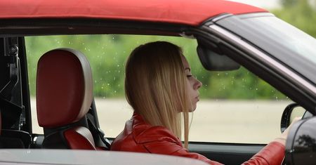 Próbowała wjechać na parking, straciła prawo jazdy