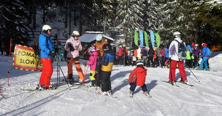 Ferie zimowe 2021. Można obejść prawo i wyjechać? Resort przestrzega