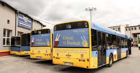 Koniec awantury o autoubusy z Kielc. I tak pojadą na Ukrainę