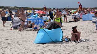 Plaża w Łebie: tłok czy pustka? Różne oblicza wypoczynku nad Bałtykiem