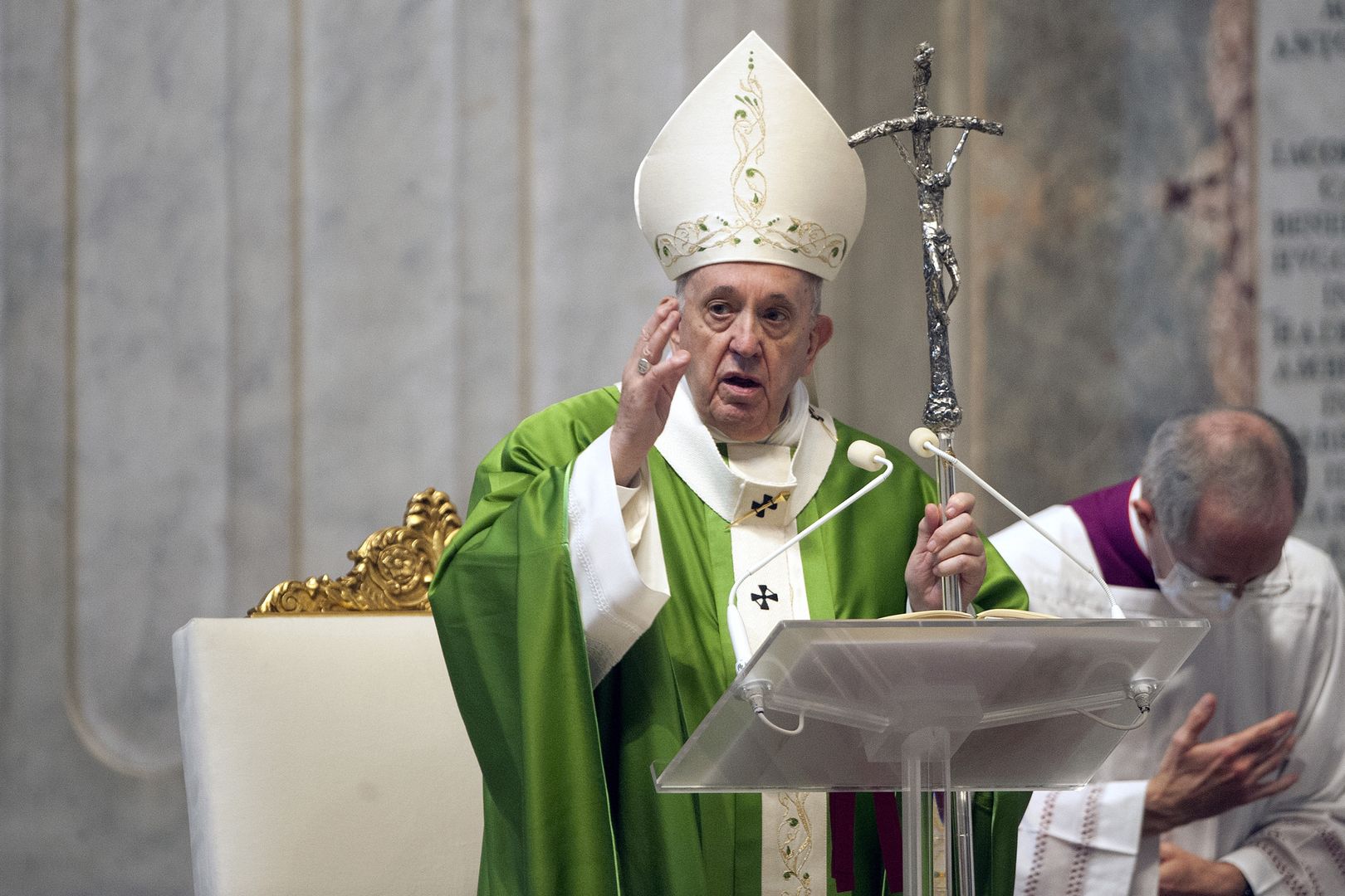 Co się dzieje z papieżem Franciszkiem?! Niepokojące wieści z Watykanu