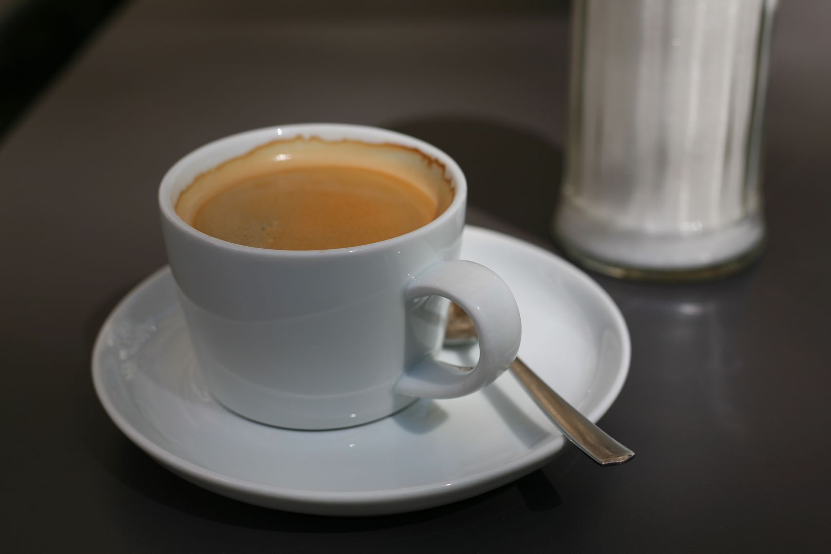 Sól w kawie nie tylko poprawi smak, ale również podniesie jej zdrowotne właściwości