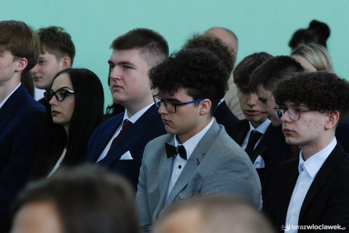 zakończenie roku maturzystów w I LO im. Ziemi Kujawskiej