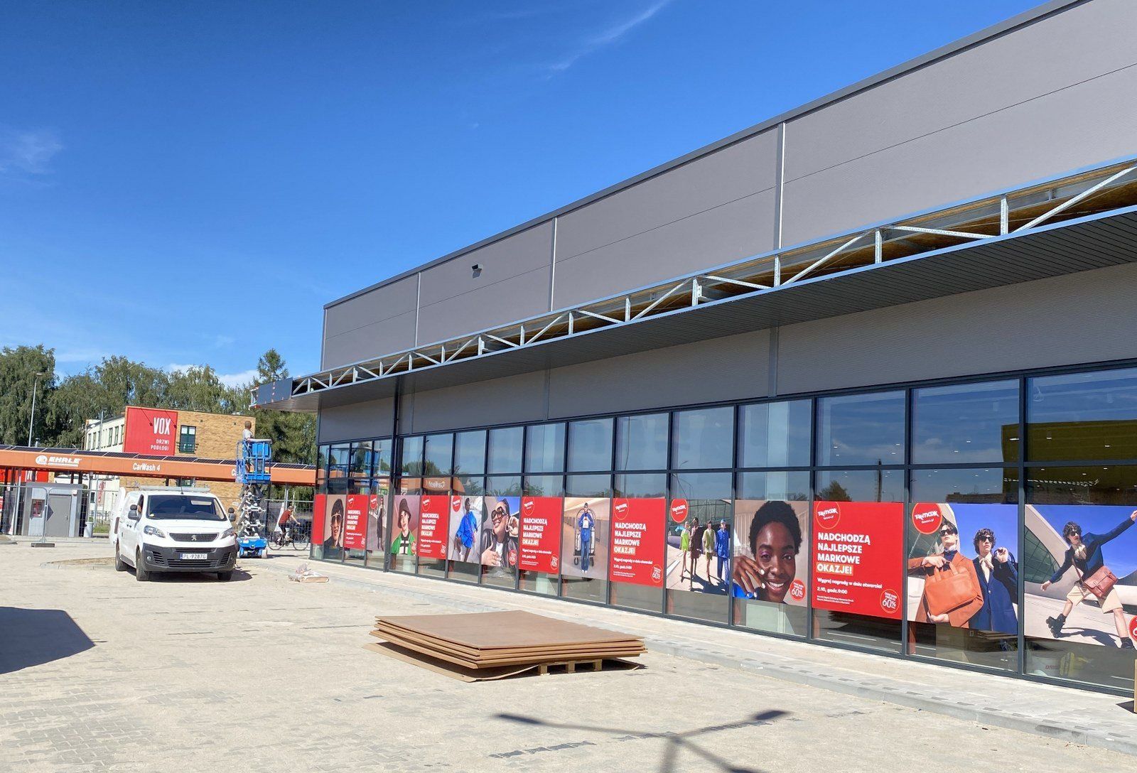 Park Leszno 2 przy Galerii Leszno na miesiąc przed otwarciem