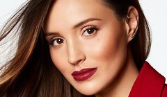 Marina Łuczenko-Szczęsna reklamuje kosmetyki Wibo