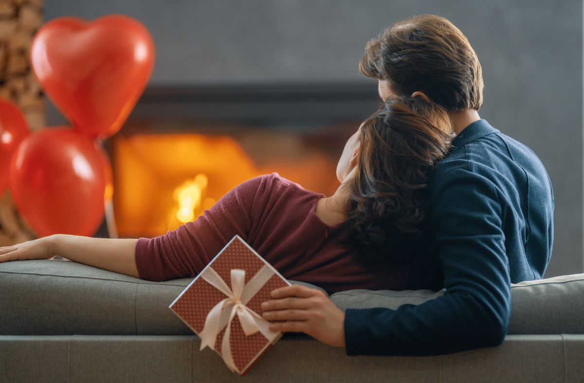 What kind of relationships does Gen Z want? Valentine's Day, when the fear of commitment hits.