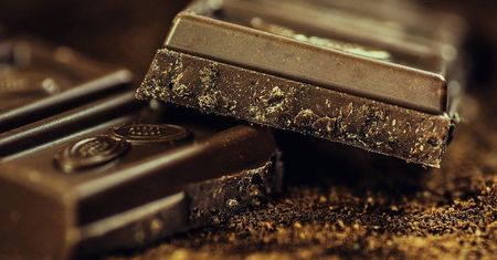 Czekolada może być prebiotykiem? Ekspertka wytłumaczyła