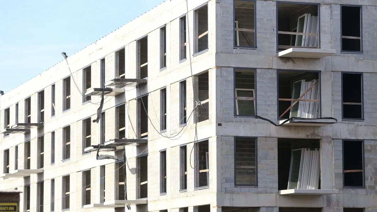 Budowa bloku w ramach "Mieszkanie Plus" na Nowym Nikiszowcu, lut