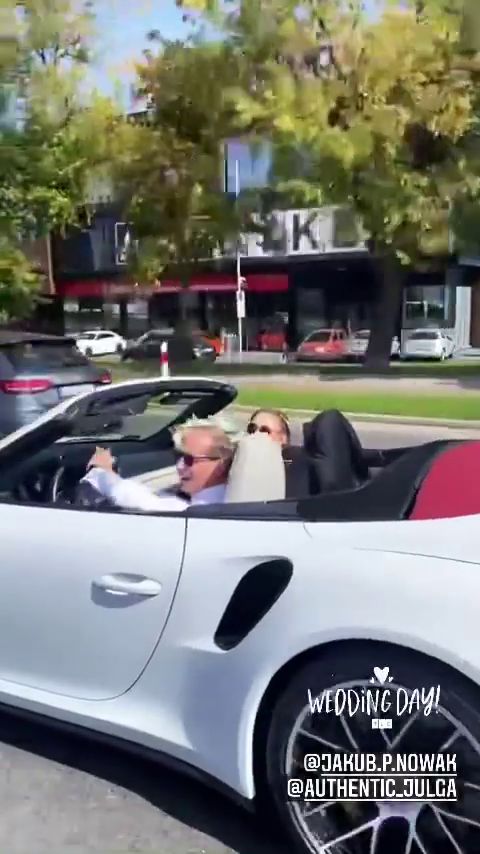 Julia Królikowska z mężem przejeżdżają na czerwonym świetle