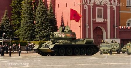 Dzień zwycięstwa w Rosji. Parada wstydu z jednym archaicznym czołgiem