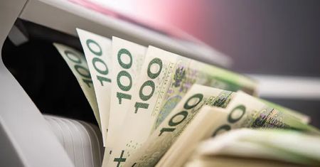 Zmiany w 800 plus. Tysiące rodzin straci świadczenie?