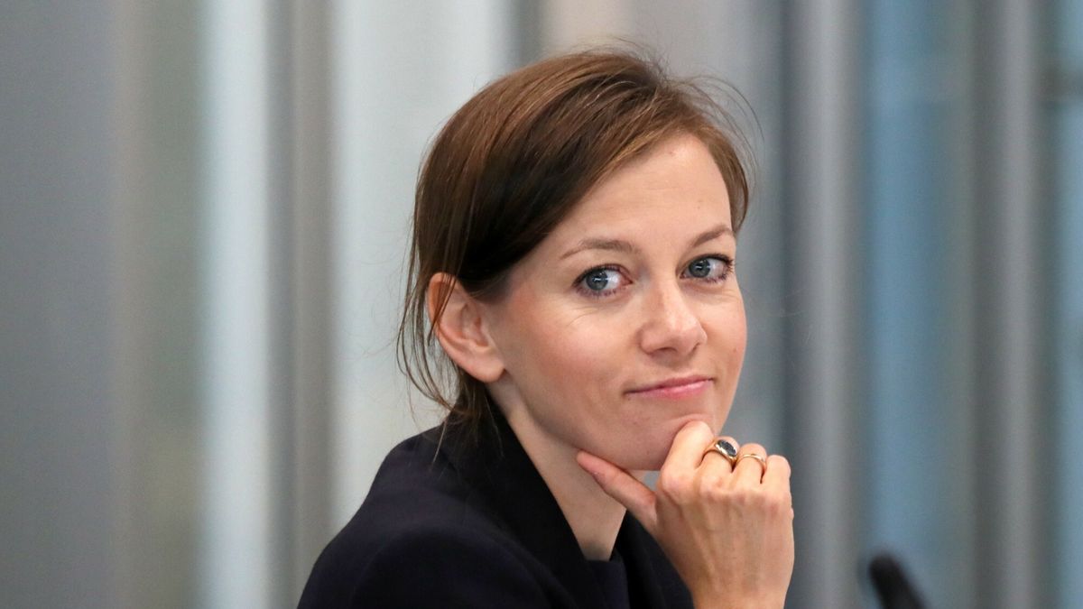 17. posiedzenie Sejmu IX kadencji
Fot. Piotr Molecki/East News, Warszawa, 17.09.2020. 17. posiedzenie Sejmu IX kadencji. Posiedzenie sejmowej komisji Sprawiedliwosci i Praw Czlowieka w sprawie  wyboru nowego Rzecznika Praw Obywatelskich.
N/z: spoleczna kandydatka na RPO Zuzanna Rudzinska-Bluszcz
Piotr Molecki