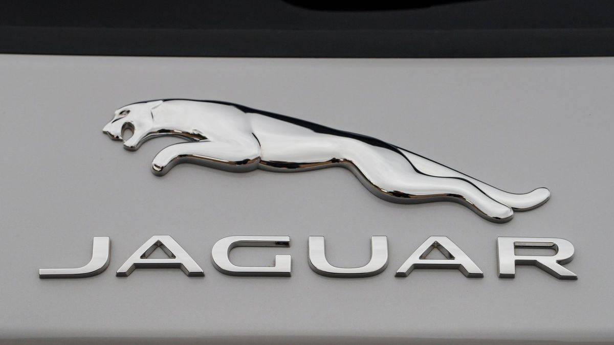 Jaguar ostrzega przed masowymi zwolnieniami i utratą pokaźnego kapitału jeżeli Wielka Brytania nie dogada się z Unią Europejską.