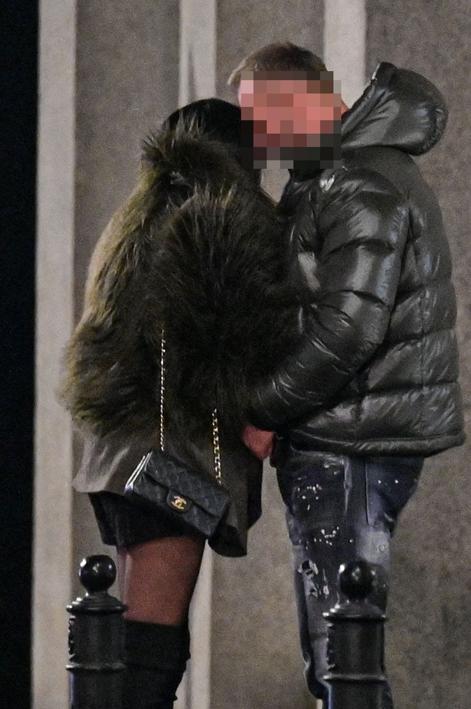 Magdalena Stępień baluje z tajemniczym nieznajomym