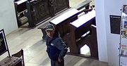 Wszedł do kościoła, ściągnął czapkę. Policja szuka sprawcy kradzieży