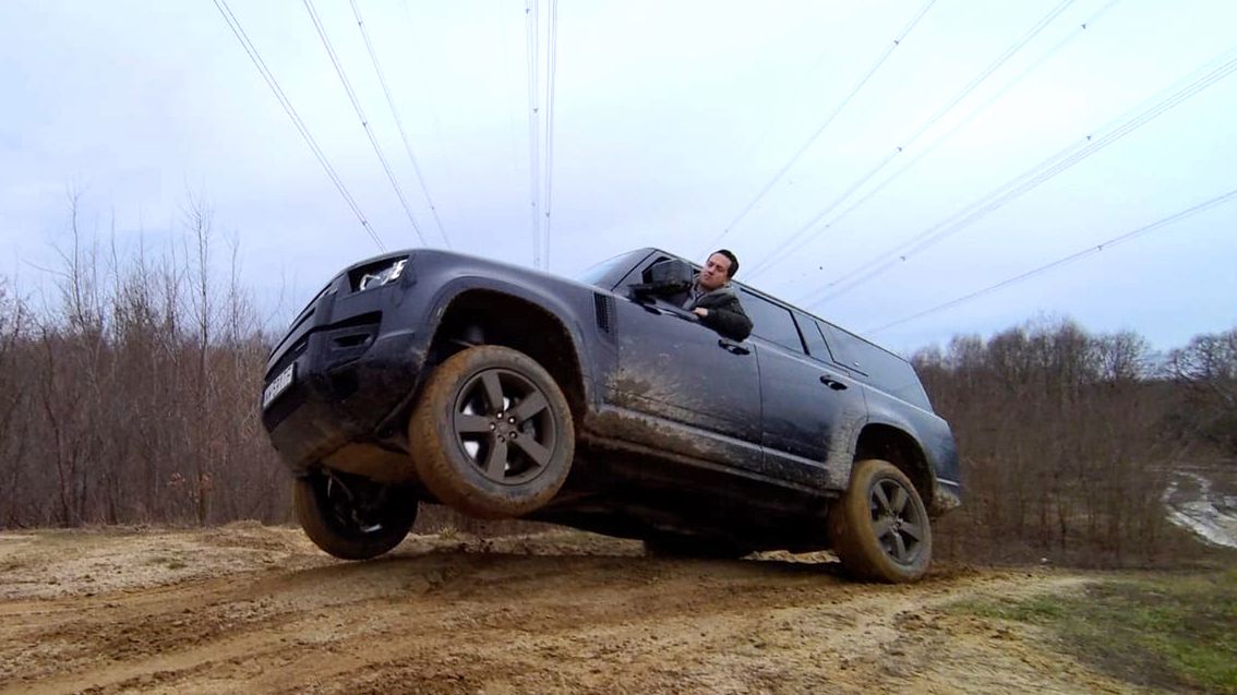 Test wideo: Land Rover Defender 130 – najdłuższy członek rodziny
