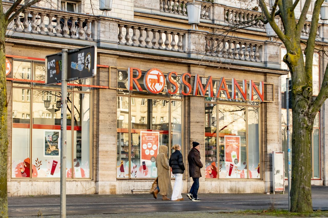 Kosmetyki znanych marek za 29,99 zł. W Rossmannie rabaty do 50 proc.