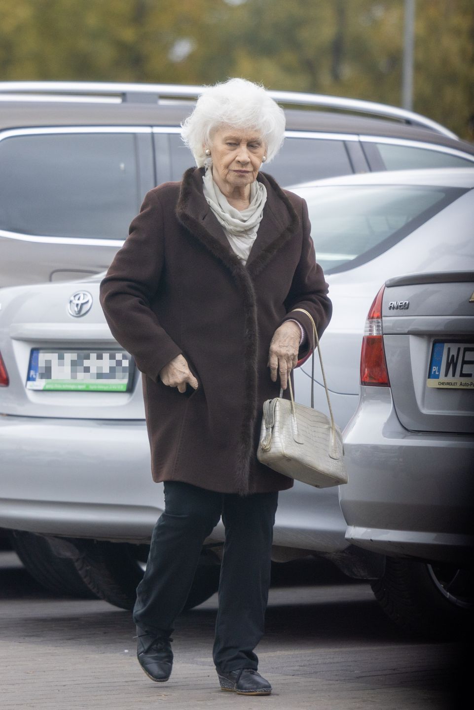 Krystyna Loska samodzielnie załatwia sprawy na mieście