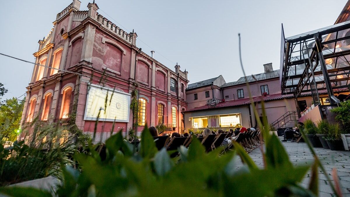 Plenerowe Kino Perła na Browarze Perła