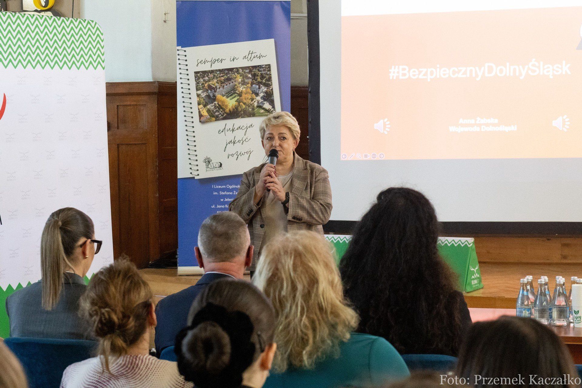 10.12.2025 Konferencja o bezpieczeństwie w I LO w Jeleniej Górze