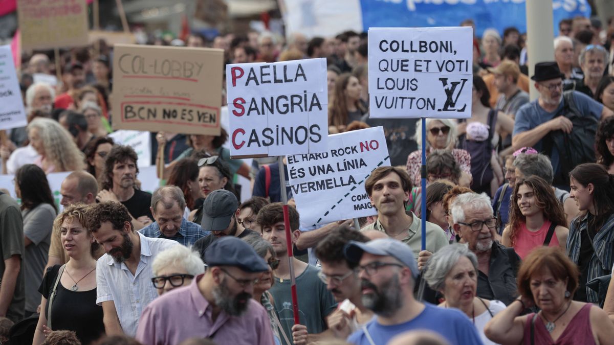 Mieszkańcy Barcelony protestują. O brak tanich mieszkań w stolicy obwiniają turystykę