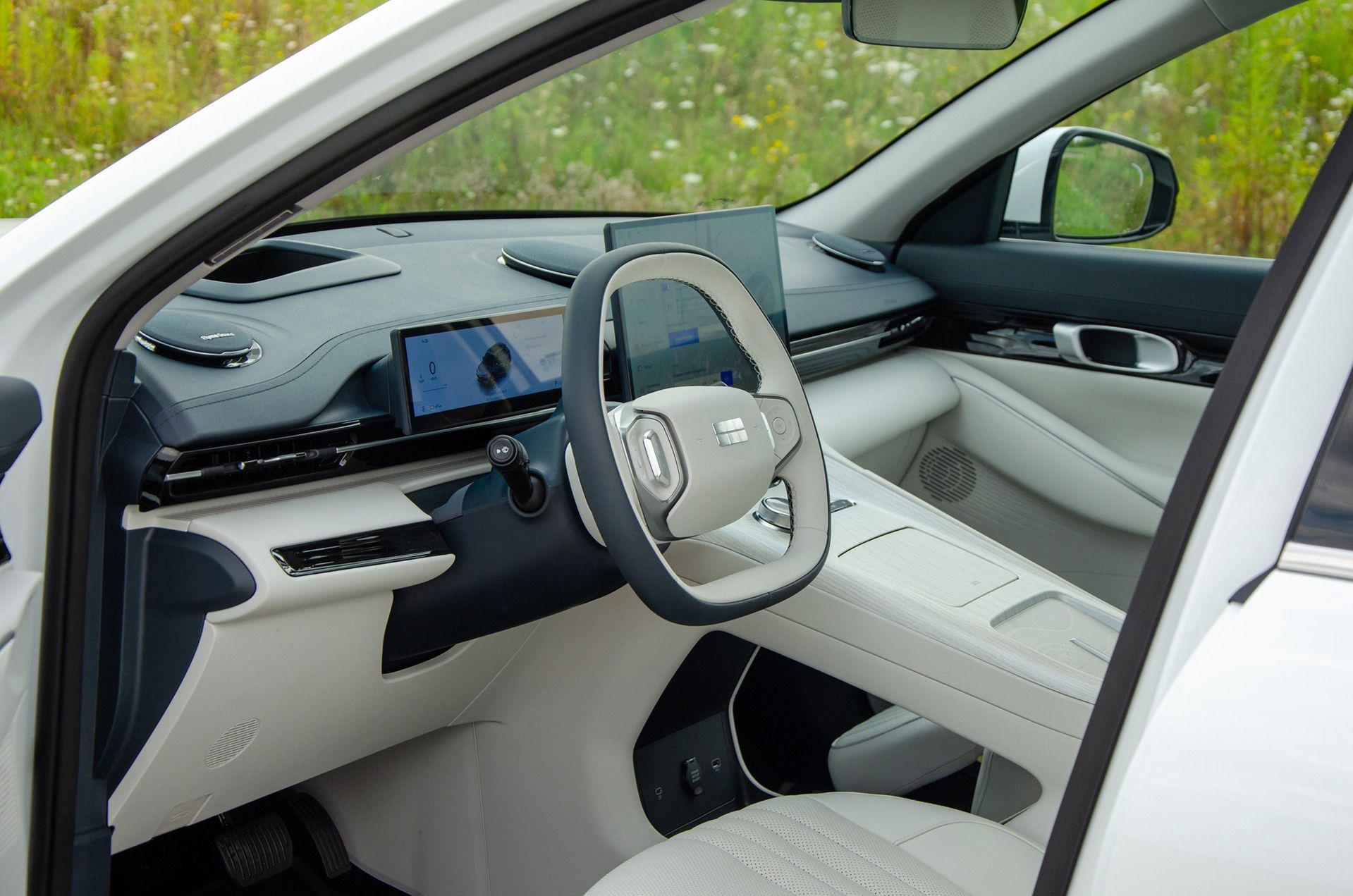 Geely EX5