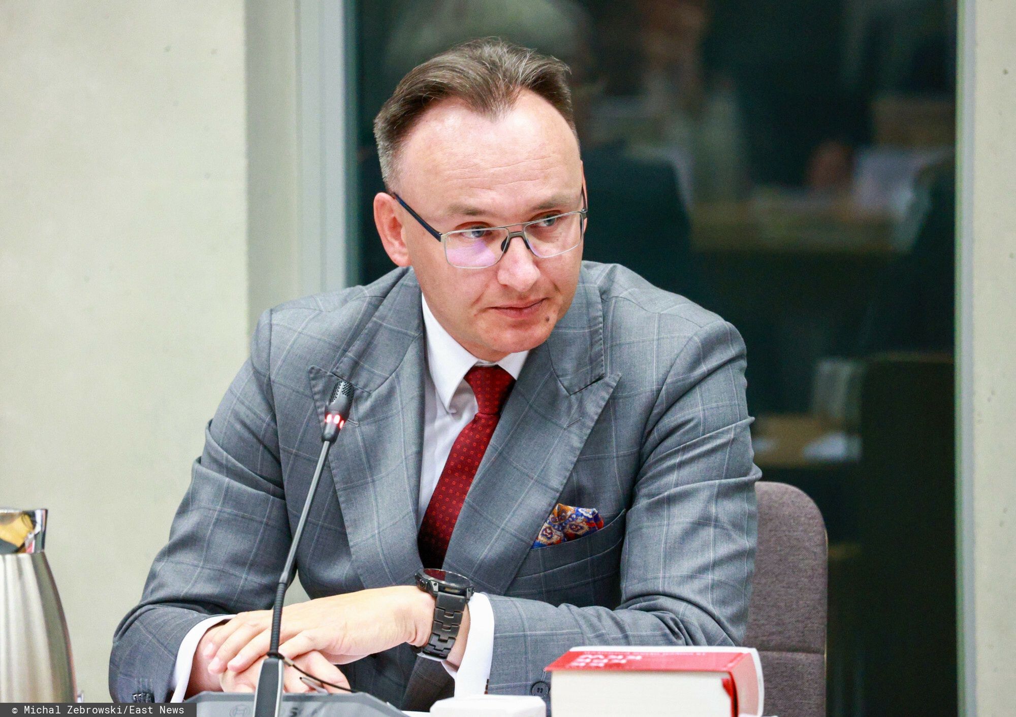 Sejmowa komisja ?ledcza w sprawie Pegasusa
Fot. Michal Zebrowski/East News, Warszawa, 13.05.2024.  Sejm. Sejmowa komisja sledcza w sprawie Pegasusa. Przesluchanie Mikolaja Pawlaka (n/z), by?ego dyrektora Departamentu Spraw Rodzinnych i Nieletnich w Ministerstwie Sprawiedliwosci.
Michal Zebrowski