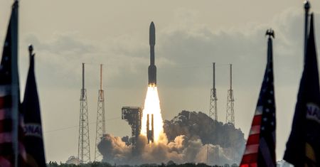 Mars 2020. Czy istnieje życie na Marsie? Łazik Perseverance poleciał to sprawdzić
