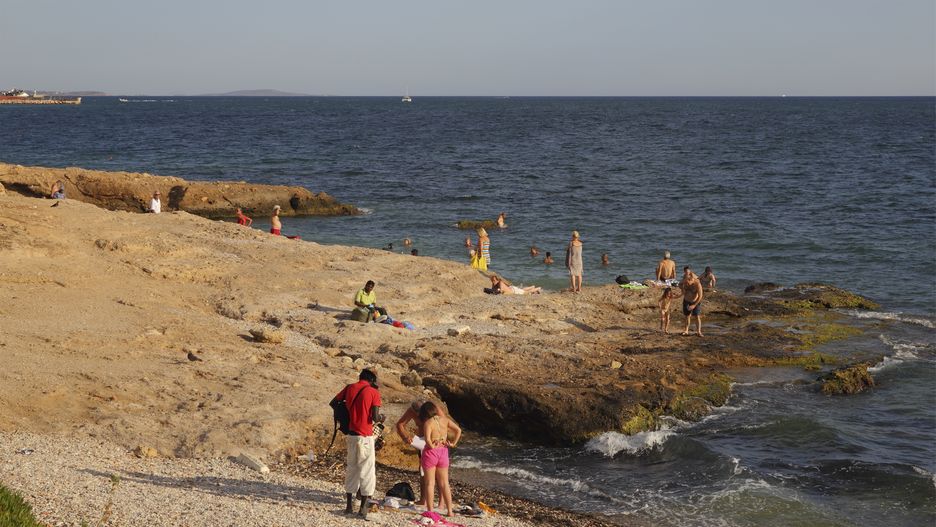 Wstrząsające odkrycie na plaży w Grecji. Znaleziono ciało trzylatki