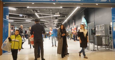 Przejęli rosyjskie sklepy Reebok i Zara. Teraz idą po Decathlon