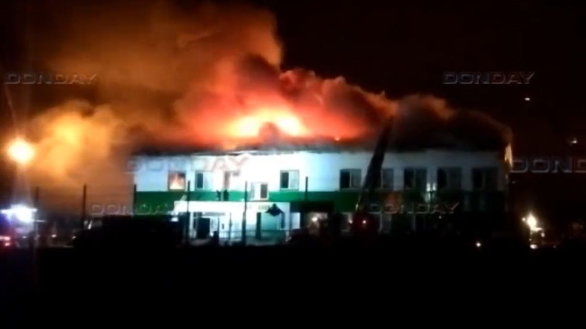 Płoną koszary dla wojskowych 