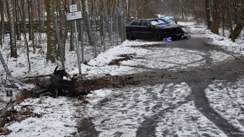Mężczyzna rozbił audi, które zabrał koledze