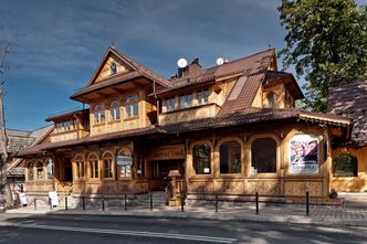 Zakopane czeka na turystów. Ci się nie śpieszą. Rezerwacji dużo mniej niż przed pandemią