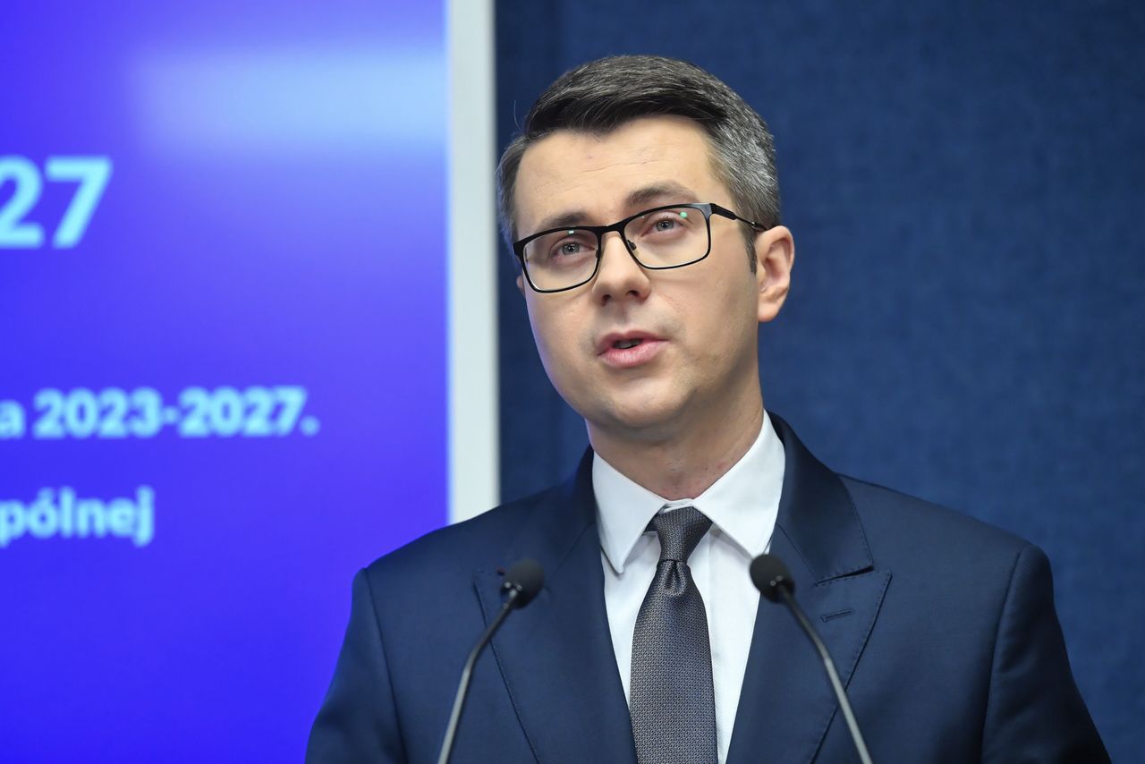 "To problem pana stacji". Tak odpowiedział dziennikarzowi TVN24