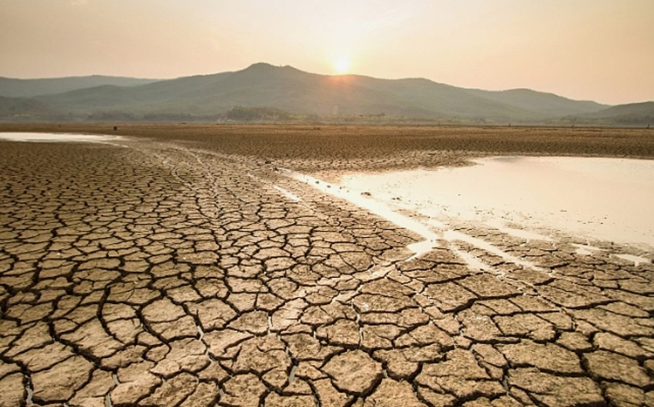 Świat zmierza ku "globalnemu bankructwu wodnemu". Nowy raport ONZ