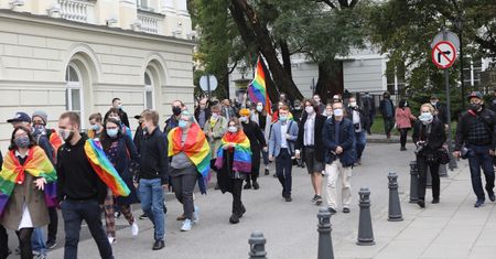 Warszawa. Protest studentów. "Andrzej Duda ma krew na rękach"