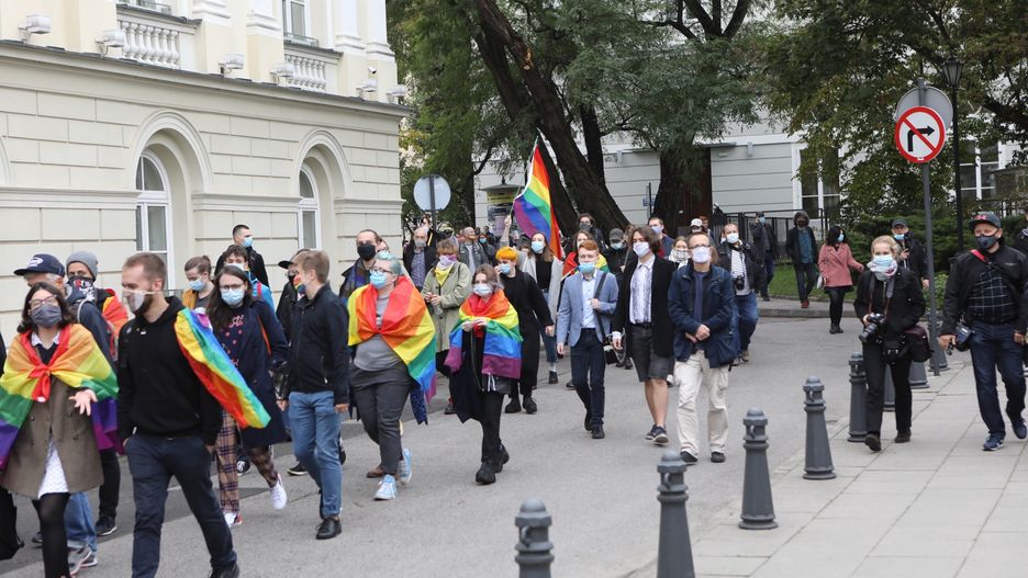 Warszawa. Protest studentów przed gmachem UW