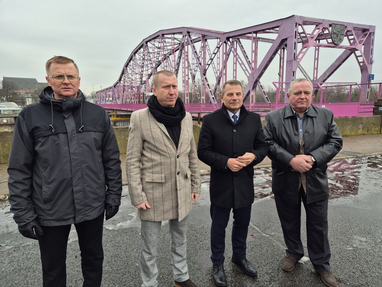 Głogów: W połowie przyszłego roku ma się rozpocząć budowa obwodnicy z drugim mostem. Takie zapewnienie składa GDDKiA