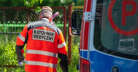 Nie było transportu. 13-miesięczny chłopiec zmarł. "Nic nam nie zwróci syna"